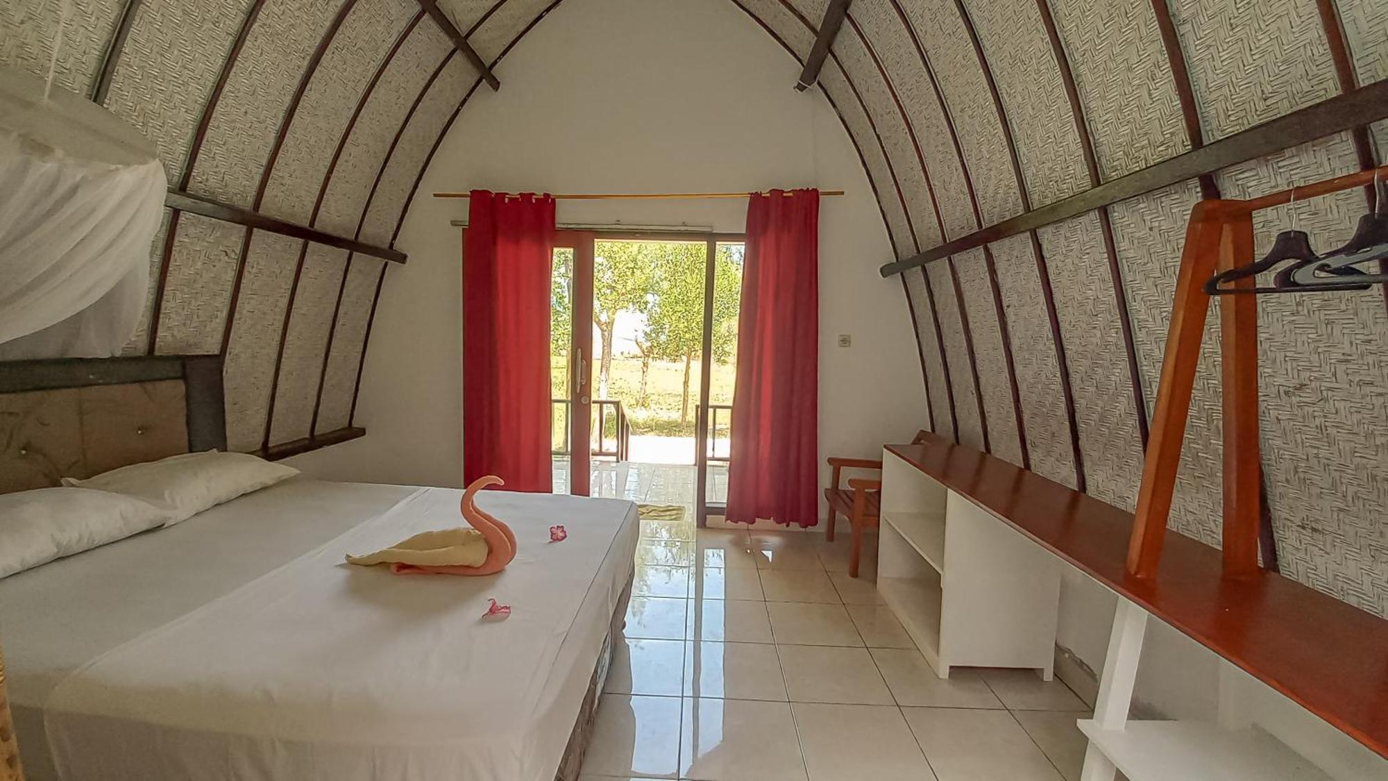 Nusa Indah Bungalows Gili Air Bilik gambar